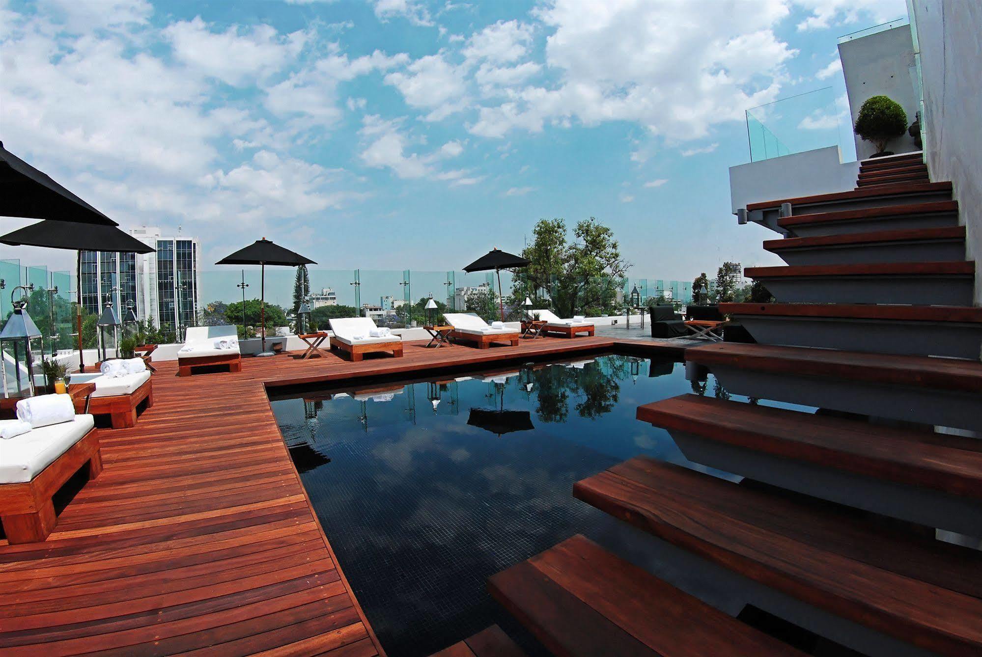 Demetria Hotel Guadalajara Buitenkant foto